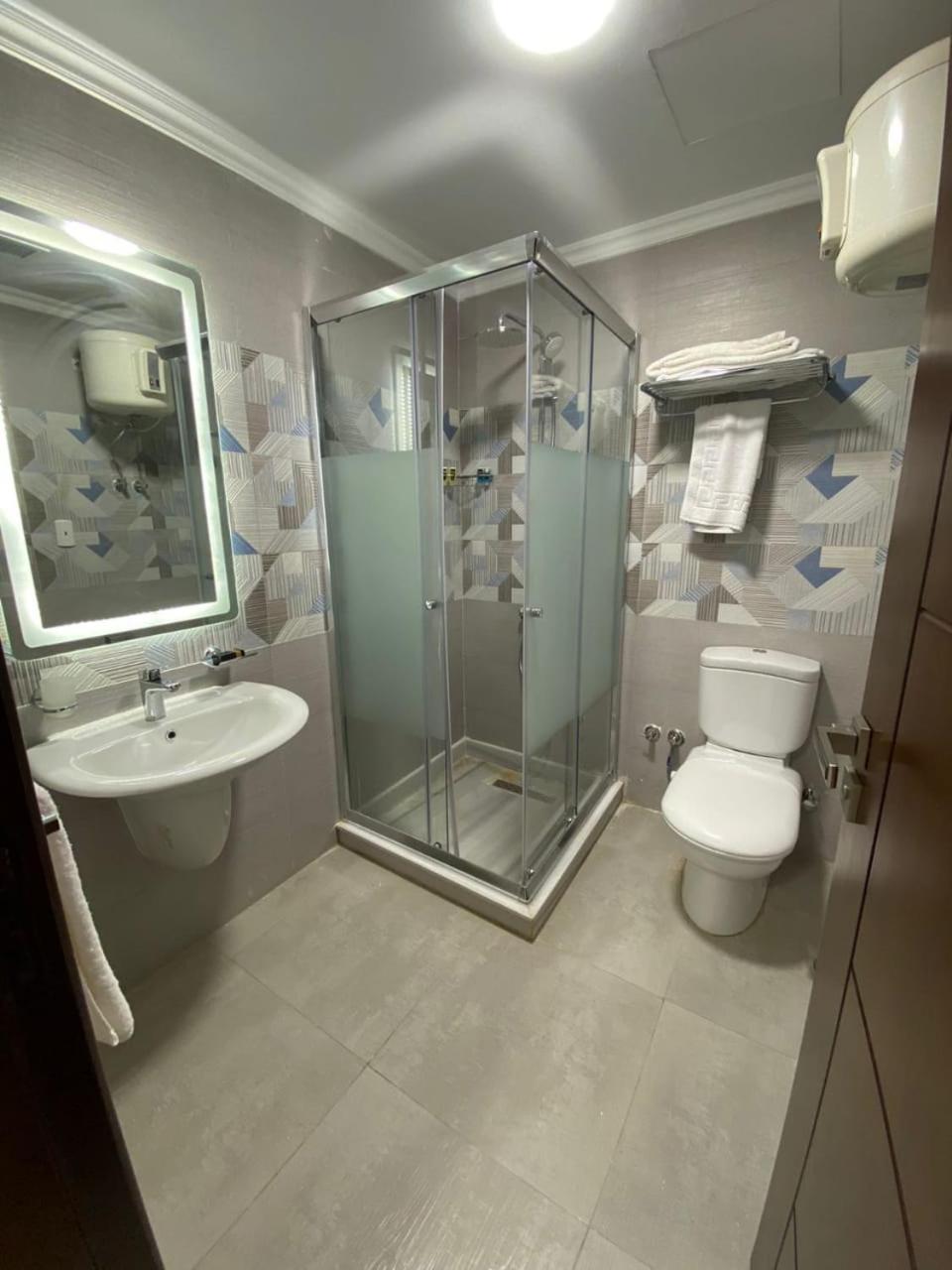 Hotel Grand Plaza Sheikh Zayed Kafr Abu 'umaydah Zewnętrze zdjęcie